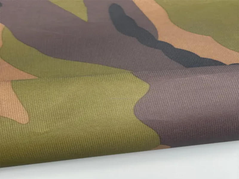 4/4 Camo Printed Polyester Oxford Fabric with Uly Coated