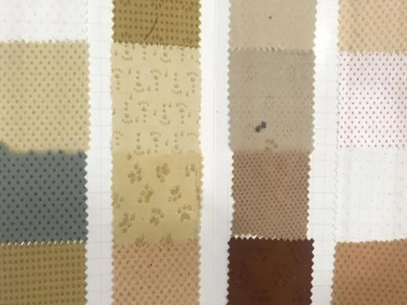Non Slip Fabric/Anti Slip Fabric/Polyester 210d 420d Oxford Fabric with Paw PVC DOT