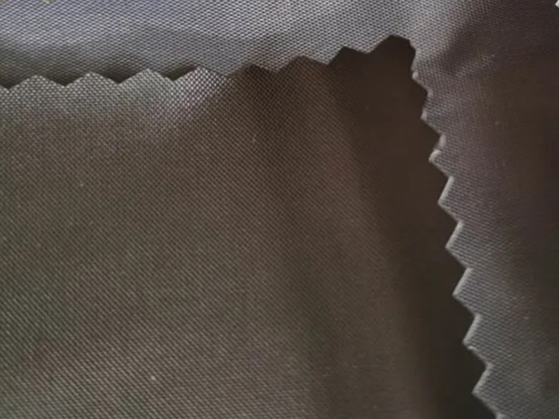 Waterproof 190t Nylon Taffeta Fabric with PVC Coated for Raincoat