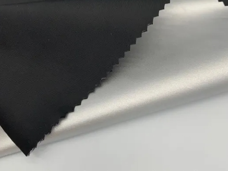 Waterproof/Anti UV 210t Polyester Taffeta with Silver Coated