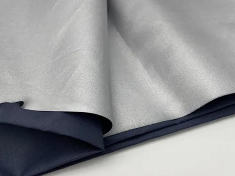 Waterproof 190t Polyester Taffeta Fabric with Silver Coated